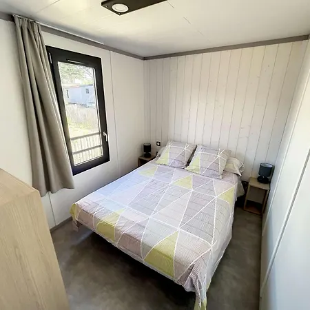 A - 6 Couchages, Piscine Chauffee, Pres De La Et Commerces - Fr-1-361-523 * Jullouville-les-Pins