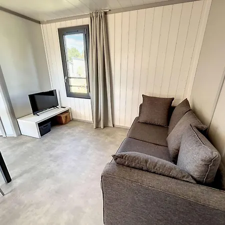 A - 6 Couchages, Piscine Chauffee, Pres De La Et Commerces - Fr-1-361-523 Chalet Jullouville