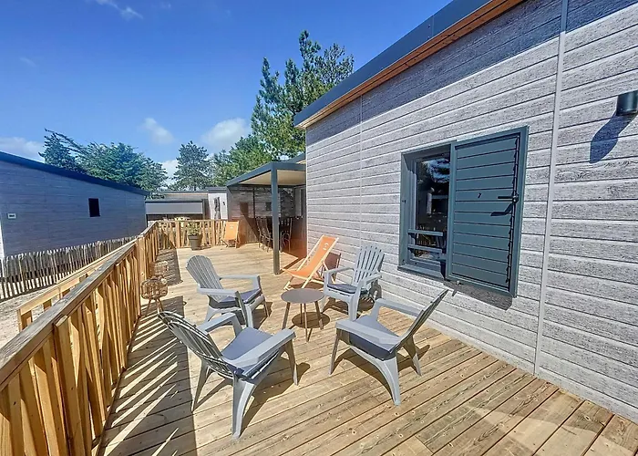 A - 6 Couchages, Piscine Chauffee, Pres De La Et Commerces - Fr-1-361-523